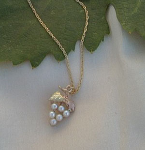 Gold and Pearl Pendant